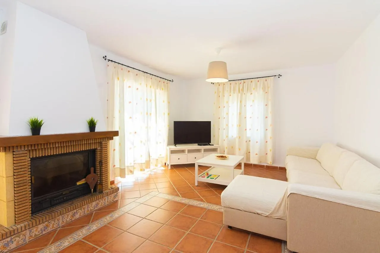 Villa Andalucia: Cerca De Todo, Intimidad Y Espacio Nerja