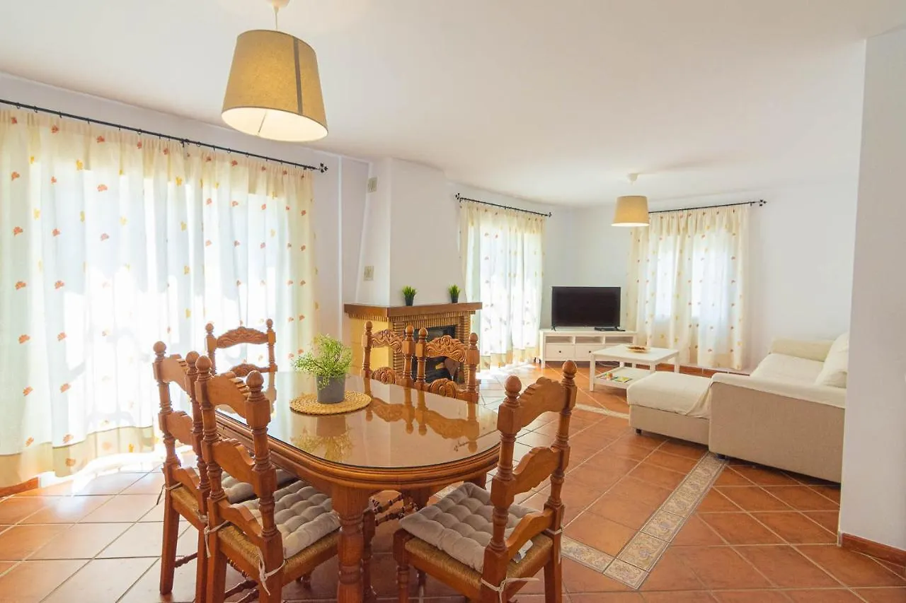 Villa Andalucia: Cerca De Todo, Intimidad Y Espacio Nerja