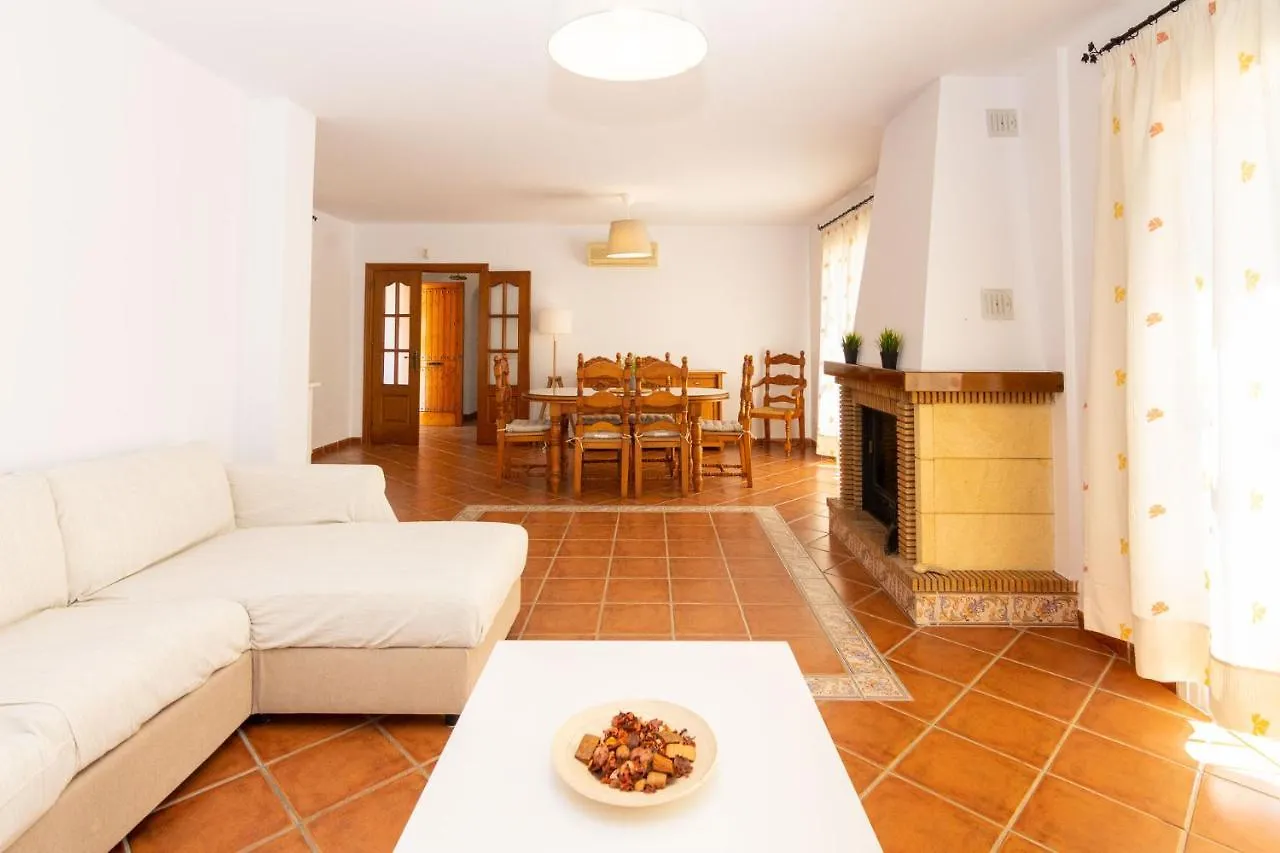 Villa Andalucia: Cerca De Todo, Intimidad Y Espacio Nerja